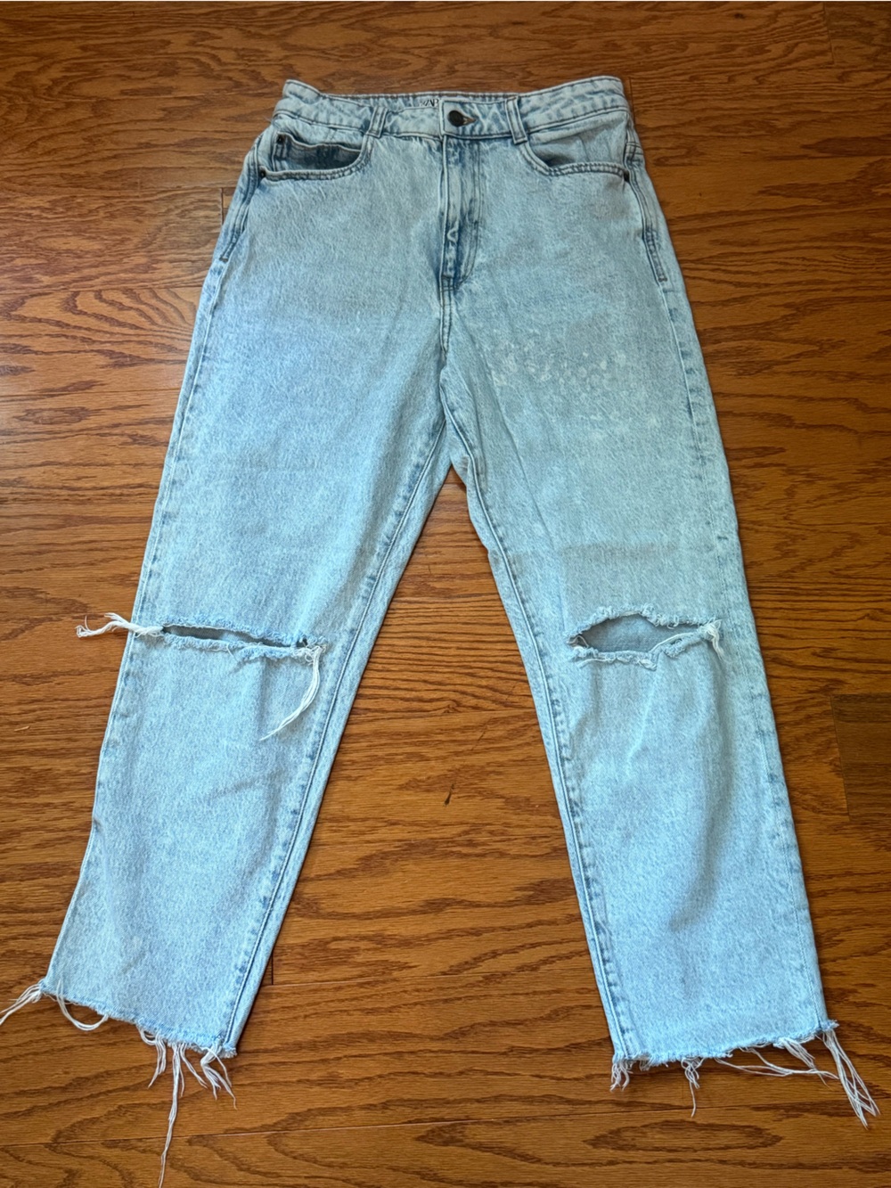 Zara Ripped straight Light Blue Jeans Size 8 GUC